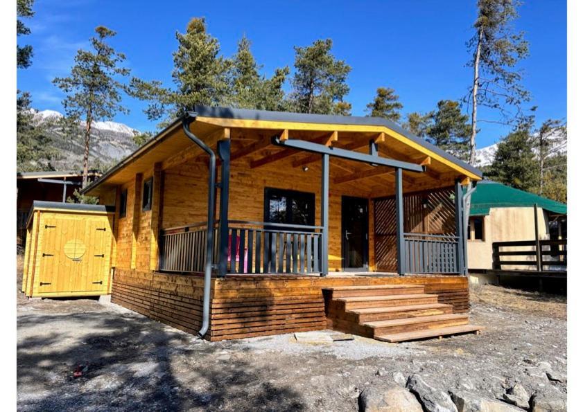 Hotel Parc Residentiel De Loisir : Le Loup Blanc Du Riou Barcelonnette Exterior foto