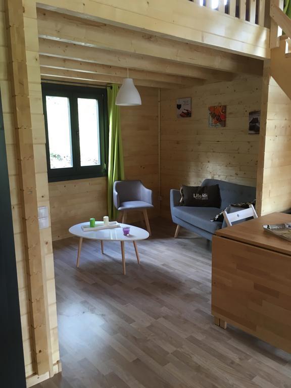 Hotel Parc Residentiel De Loisir : Le Loup Blanc Du Riou Barcelonnette Exterior foto